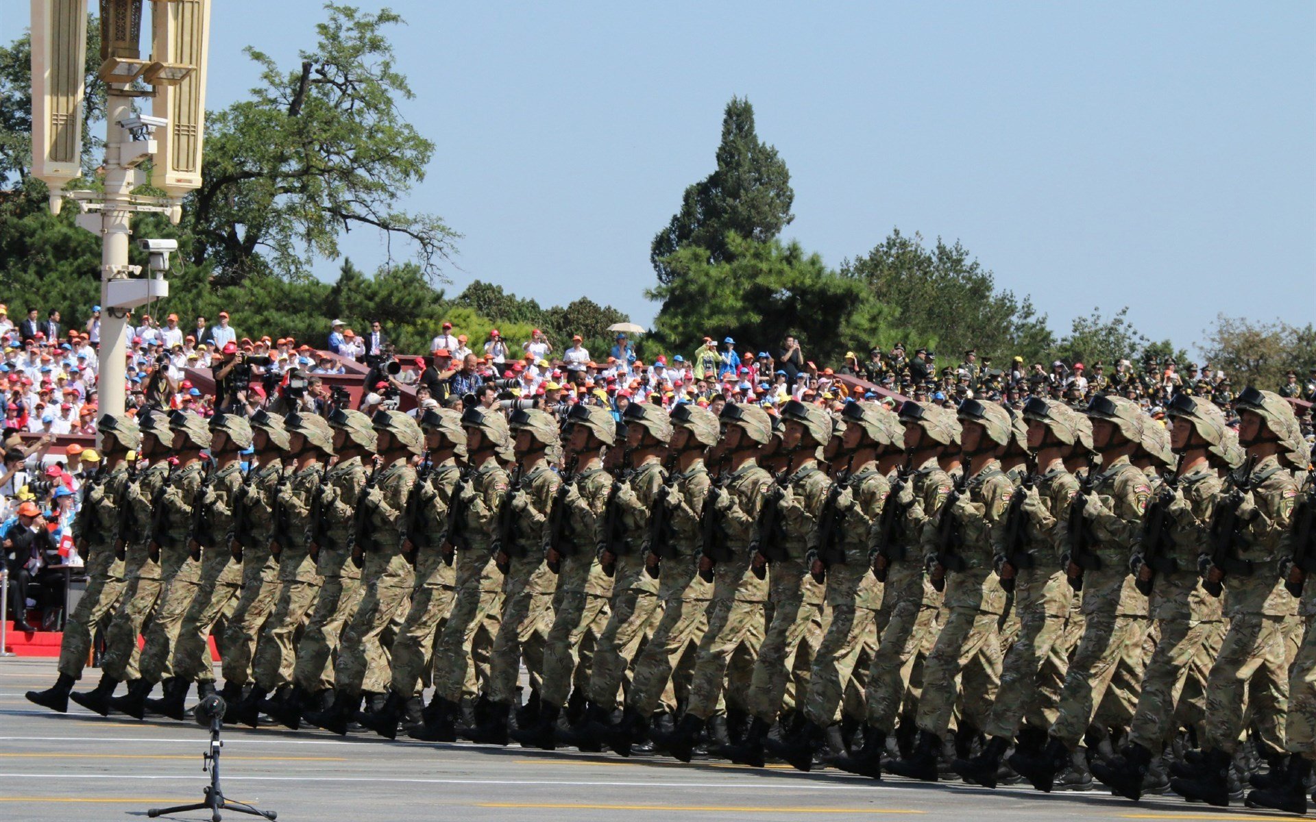 世界青少年枪击锦标赛在北京火爆进行,少年展未来之星风采,全国女子青少年枪术表演