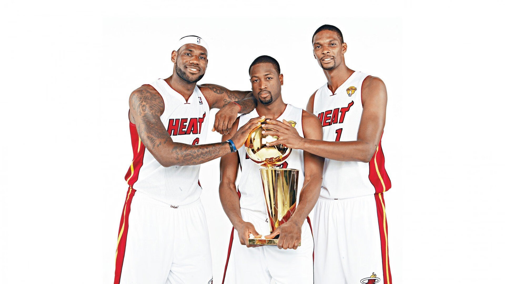 国王外线训练专注三分投射命中率稳定提升,国王队内线