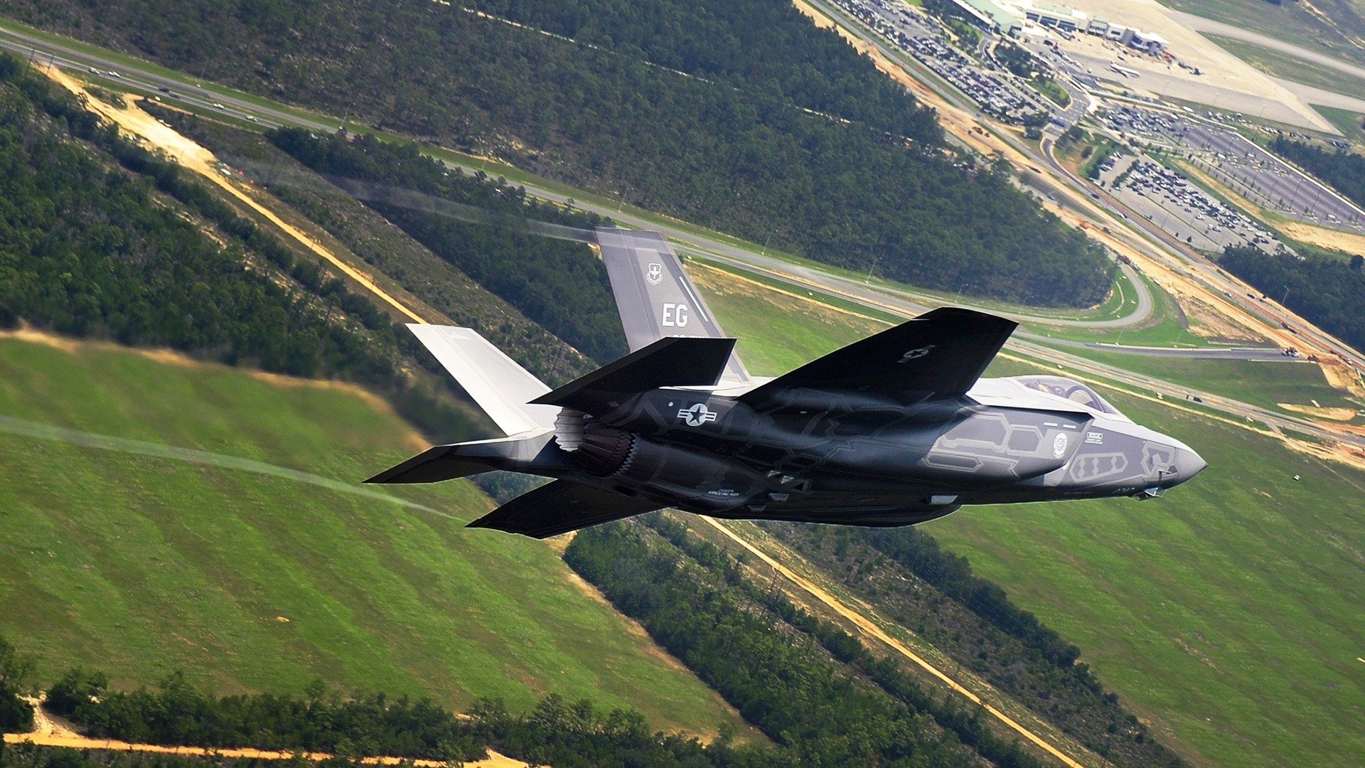 帕特森通过出色的战术安排和球场感知，助袋鼠队领先，帕特森合同