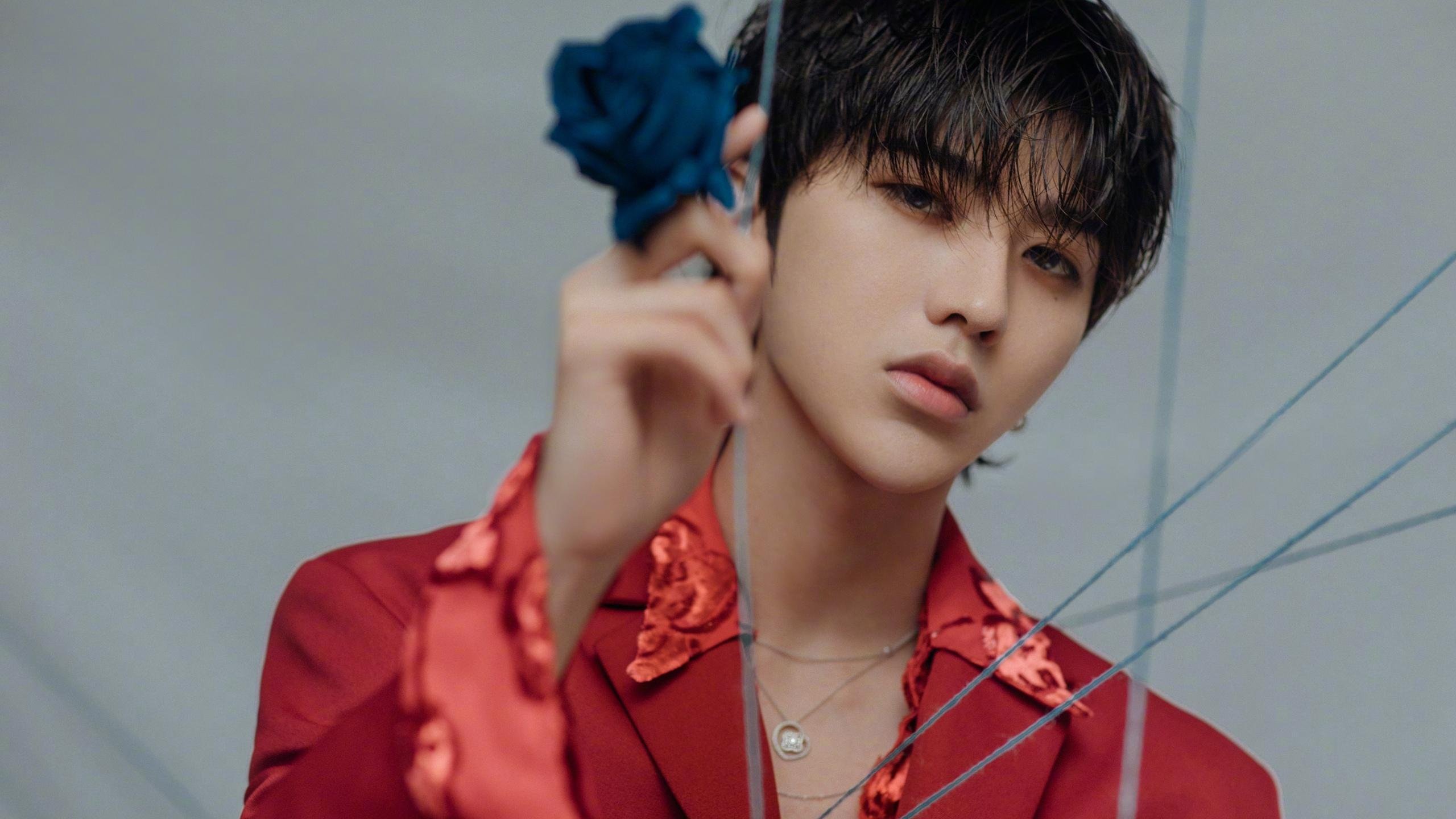 林丹签约品牌助力青少年羽球普及,林丹羽毛球什么级别