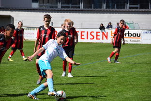 开云体育在线登入-中国足球俱乐部青训教练待遇与专业进修机会探讨，中国足球青训队教练